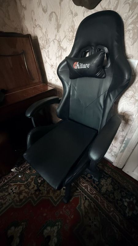 Продам б/у кресло игровое Продам б/у кресло игровое