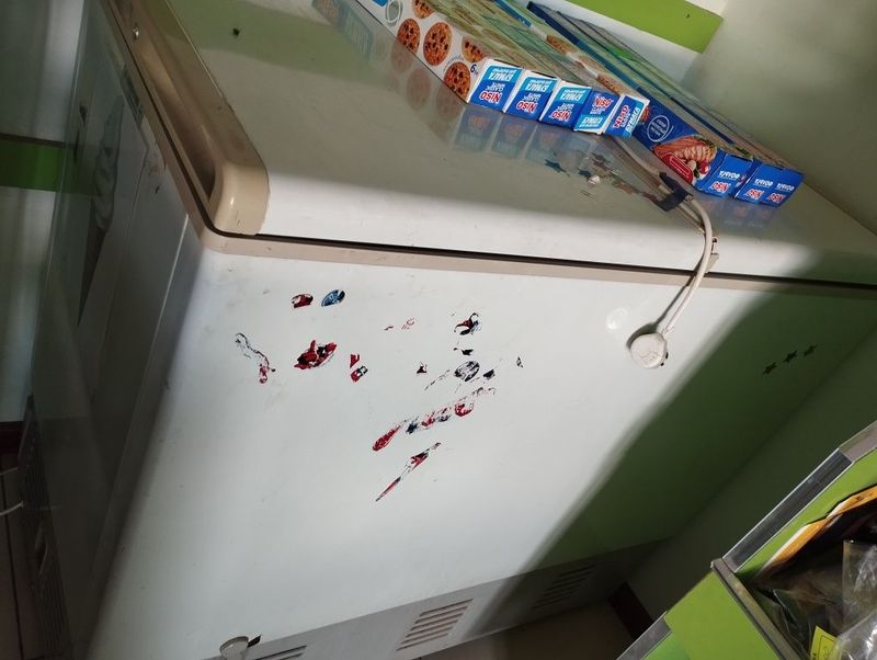 Morozilnik sotiladi Morozilnik sotiladi