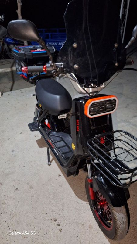 Bonvi skuter SCE003 Bonvi skuter SCE003