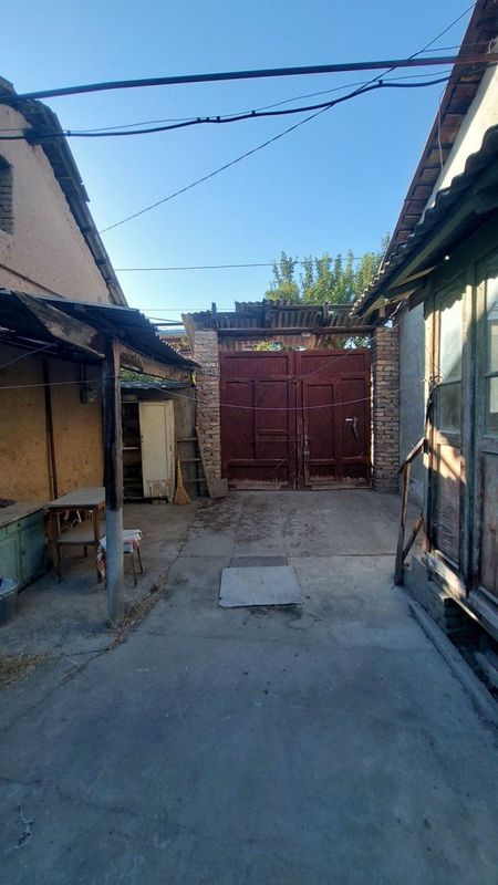 Продаётся земельный участок в 6 соток Продаётся земельный участок в 6 соток