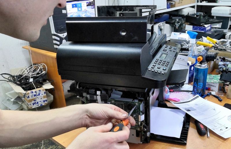 Сервис центр. Ремонт принтер. Servis sentr. Remont printer