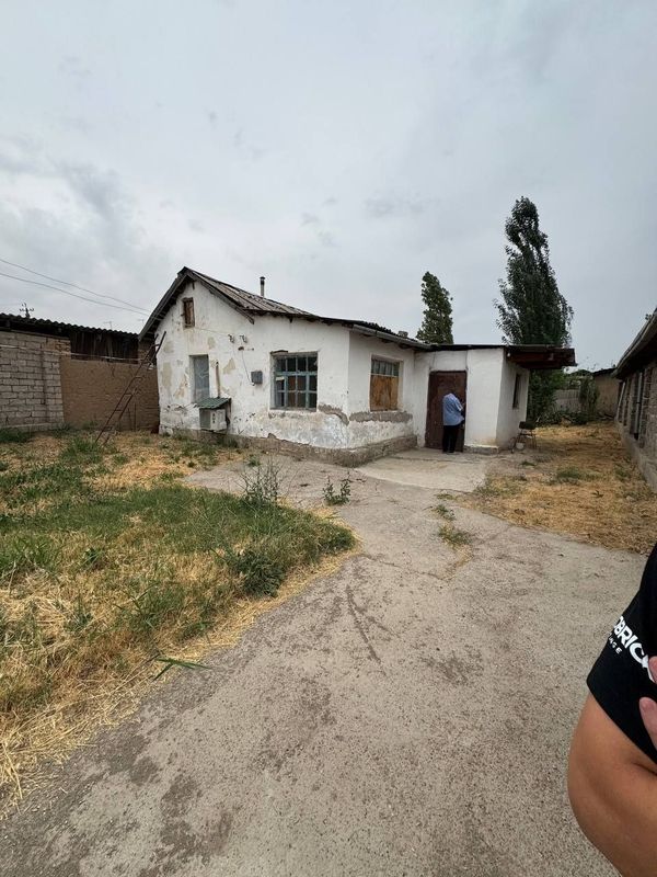 Нурафшон той-тепа в центре продаётся дом. Нурафшон той-тепа в центре продаётся дом.