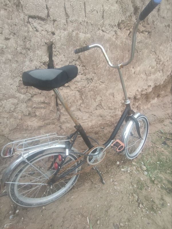 Velosiped sotiladi 500.000 Kelishtirib beraman Velosiped sotiladi 500.000 Kelishtirib beraman