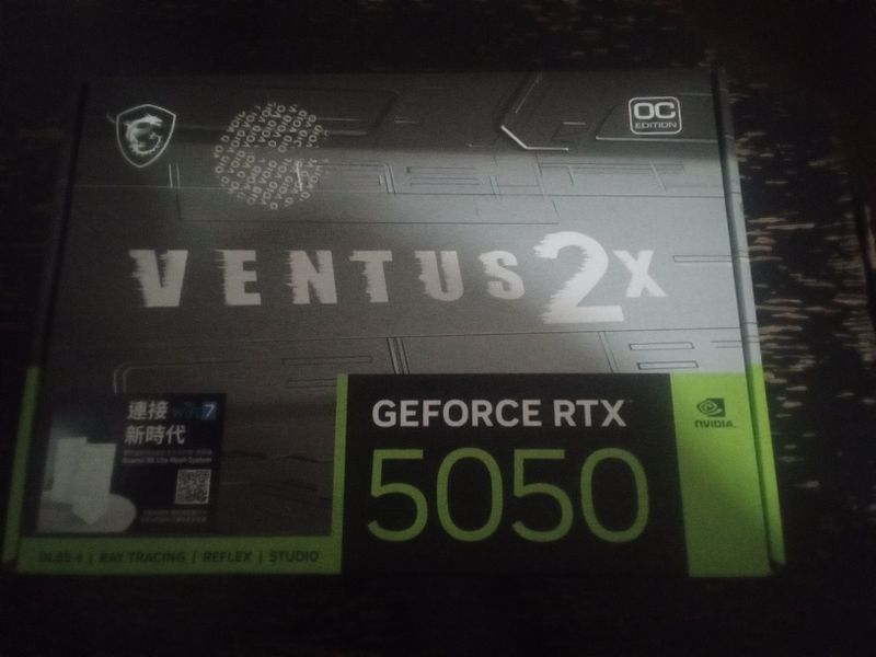 ПРОДАМ rtx 5050 8GB
