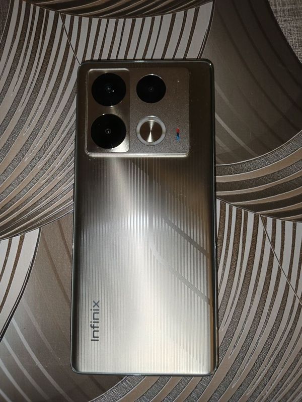 Infinix note 40 pro sotiladi Karopka dakument bor Hajmi: 12+12/256 Ho Infinix note 40 pro sotiladi Karopka dakument bor Hajmi: 12+12/256 Ho