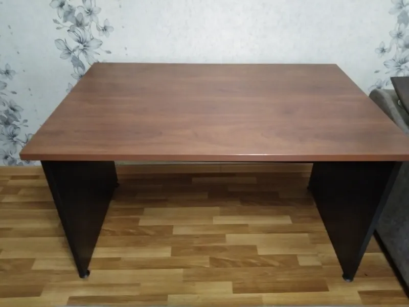 Компютерный стол новый Компютерный стол новый