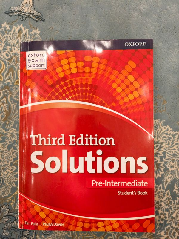 Third Edition: Solutions Pre-Intermediate (SB)