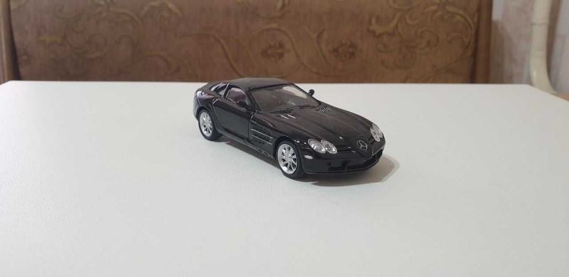 Продам MERCEDES McLAREN SLR в масштабе 1:43 производитель Deagostini