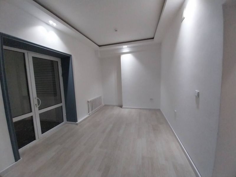 Shayxontohur Ġafur ġulom metro 26 m2 ofes ijaraga beriladi Shayxontohur Ġafur ġulom metro 26 m2 ofes ijaraga beriladi