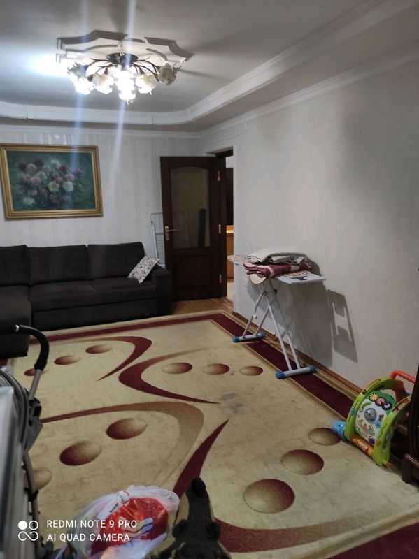 Продаётся Чиланзар 8 кв 3/2/4 Кирпич Продаётся Чиланзар 8 кв 3/2/4 Кирпич