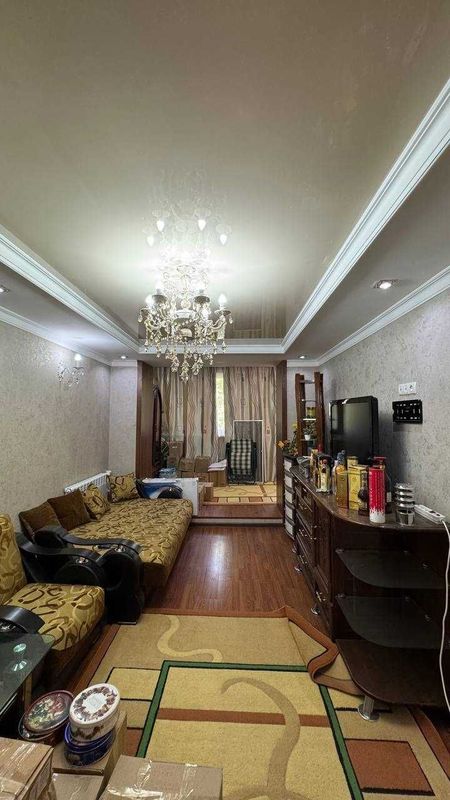 м.Космонавтов Выставочный Зал 3-комн 2/5 65 м² ремонт меб/тех м.Космонавтов Выставочный Зал 3-комн 2/5 65 м² ремонт меб/тех