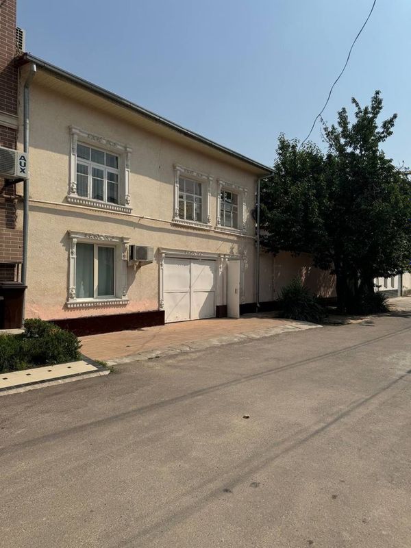 2 сотки Продается участка земли на улице Шукура Бурханова. 2 сотки Продается участка земли на улице Шукура Бурханова.