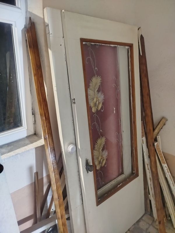 Eski eshiklar .. Eski eshiklar ..