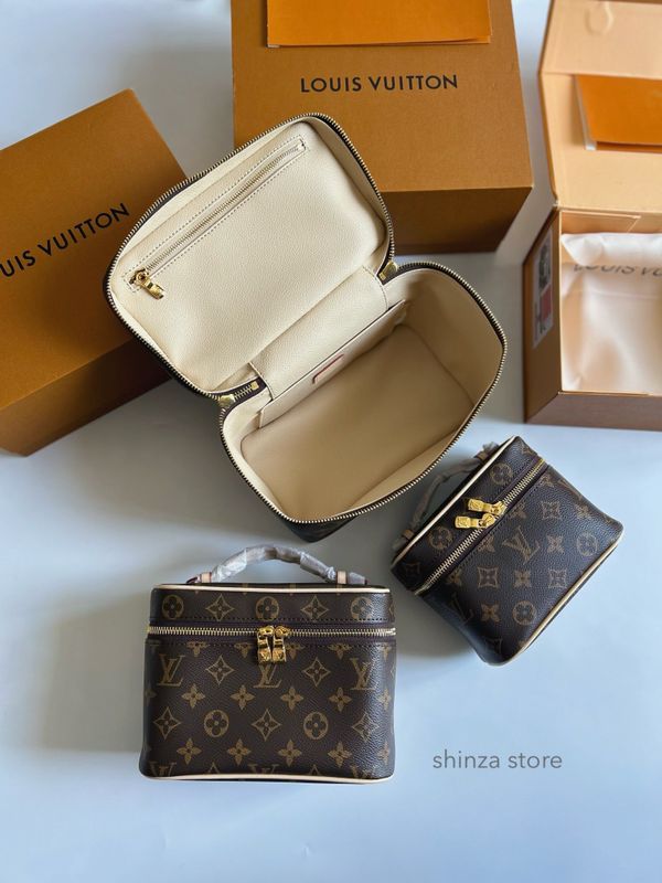 Louis Vuitton косметички + с длинными ремешками Louis Vuitton косметички + с длинными ремешками