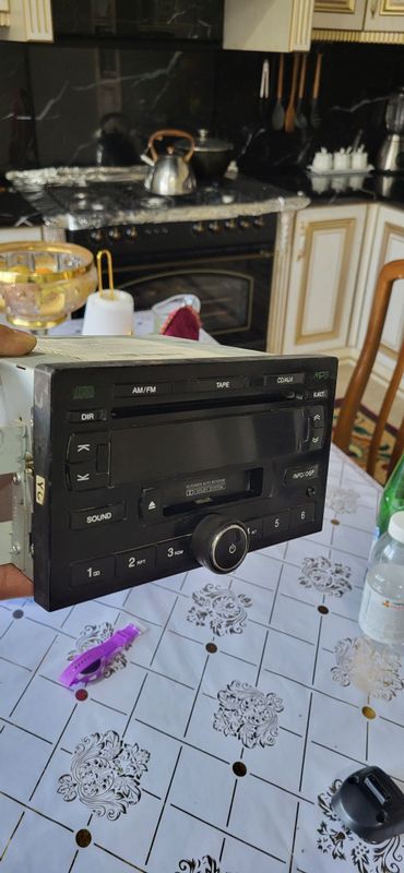 Magnitafon sotiladi Magnitafon sotiladi