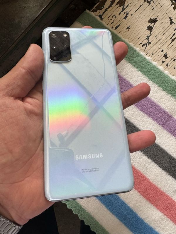 samsung s20 plus pamit 12.256g holati ideal oqip tel qlila samsung s20 plus pamit 12.256g holati ideal oqip tel qlila