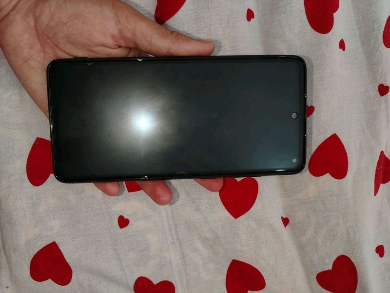 yaxshi telefon ochilmagan yaxshi telefon ochilmagan