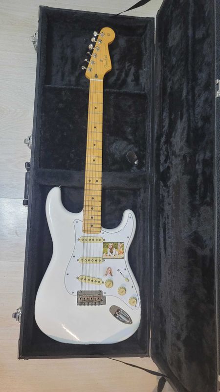 Fender Player Stratocaster 2 Polar White Fender Player Stratocaster 2 Polar White