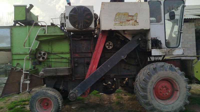 Xinjiang Xitoy kombayn yili 2005 holati ideal Xinjiang Xitoy kombayn yili 2005 holati ideal