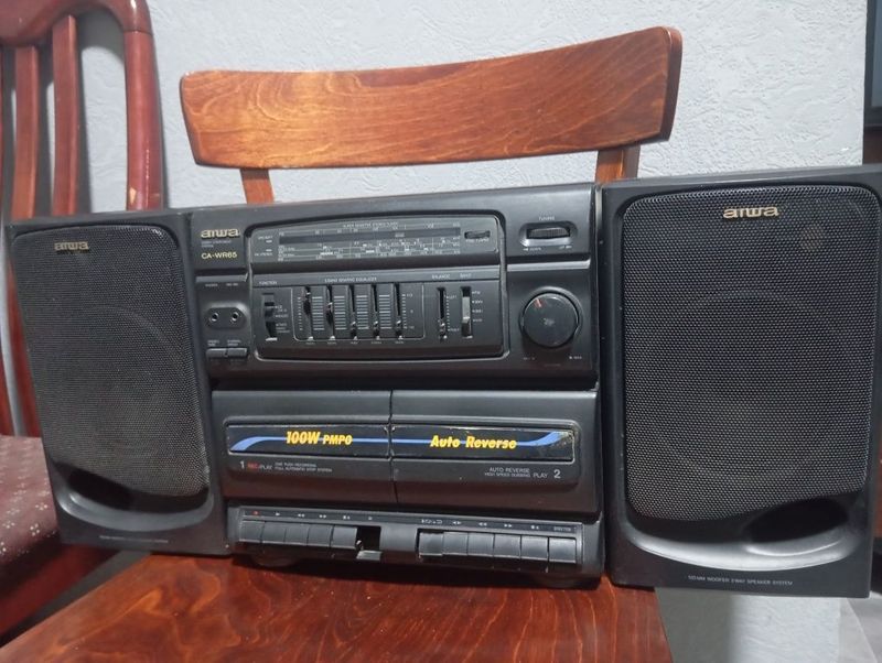 Aiwa магнитофон двухкасетный японский