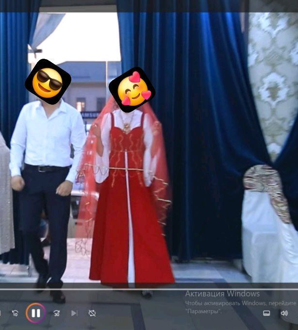 Ansanbl sharfi va Qoshlari munchoqlqri bilan