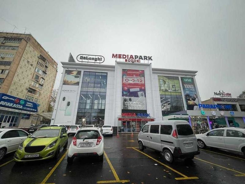 Коммерческое помещение 3435 м² на 1 линии Максим Горький М.Улугбек БИЙ Коммерческое помещение 3435 м² на 1 линии Максим Горький М.Улугбек БИЙ