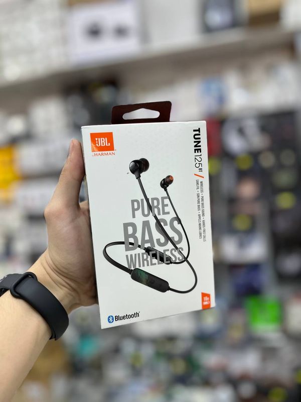 Наушники на шею JBL Tune 125 BT Наушники на шею JBL Tune 125 BT