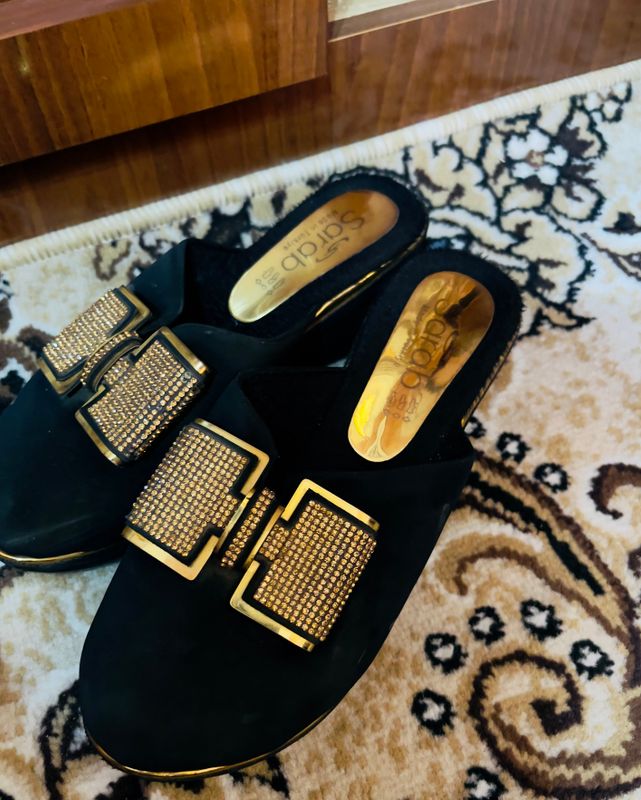 sarab ayollar poyabzali made in turkey