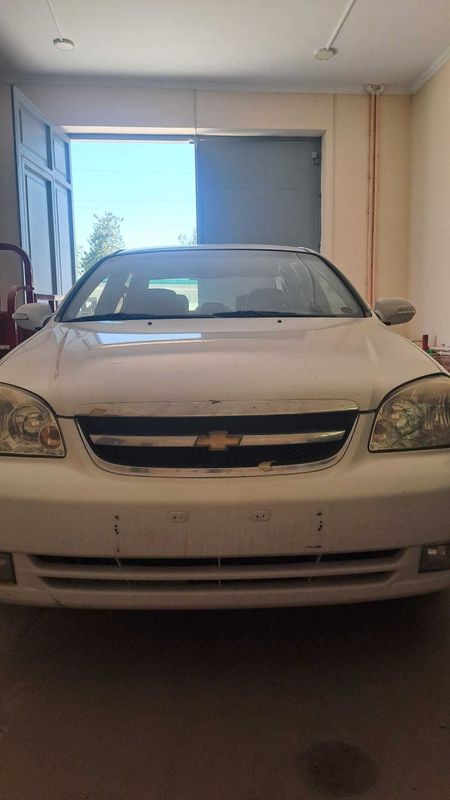 Zomin tumanida GBA SPG LACETTI rusumli avtomashinasi sotiladi