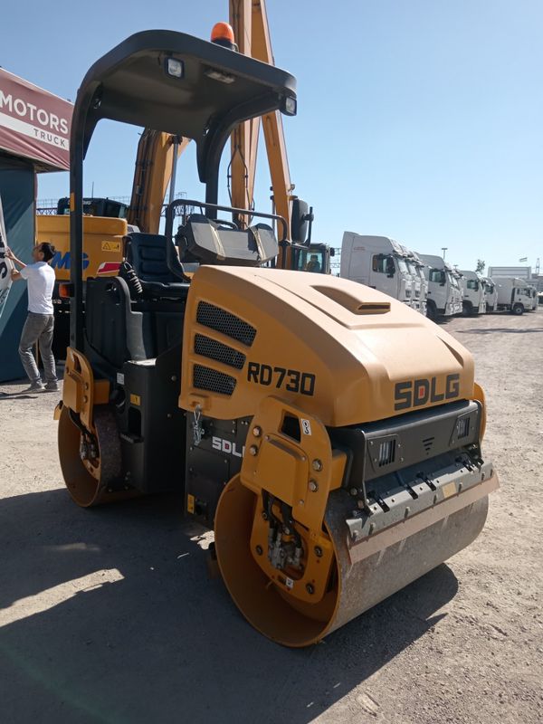 Мини каток SDLG RD730 3 тон Мини каток SDLG RD730 3 тон