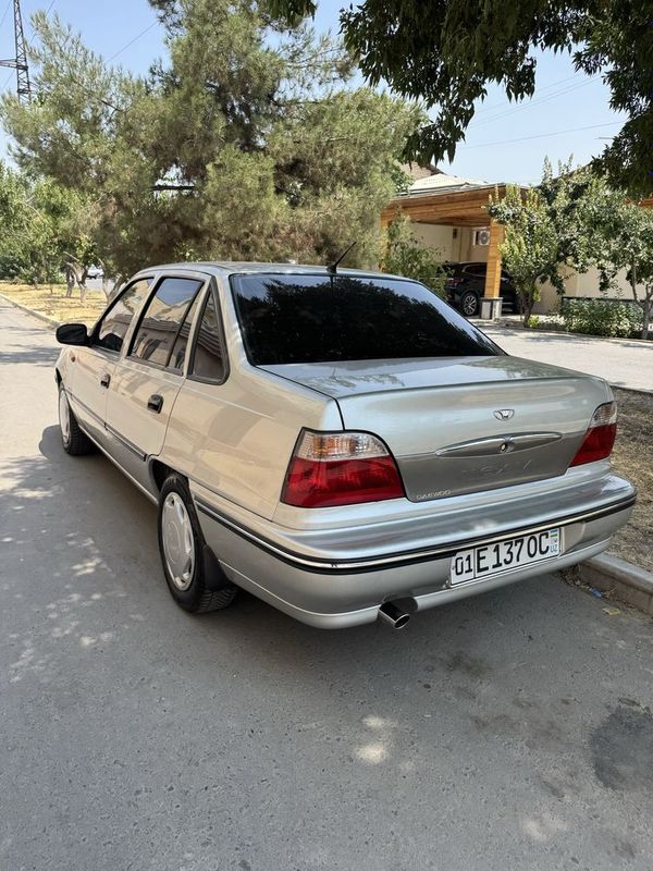 Nexia 1 Daewoo Sotiladi toza Ideal