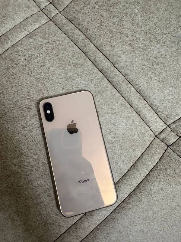 Iphone xs xolati ideal srochno sotiladi Iphone xs xolati ideal srochno sotiladi