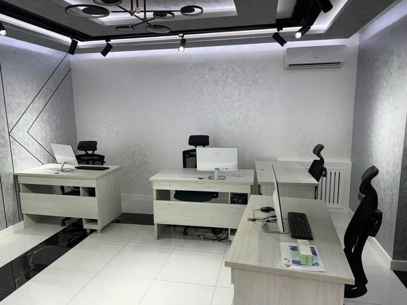 Ойбек продается нежилое помещение ориентир Гарант Банк