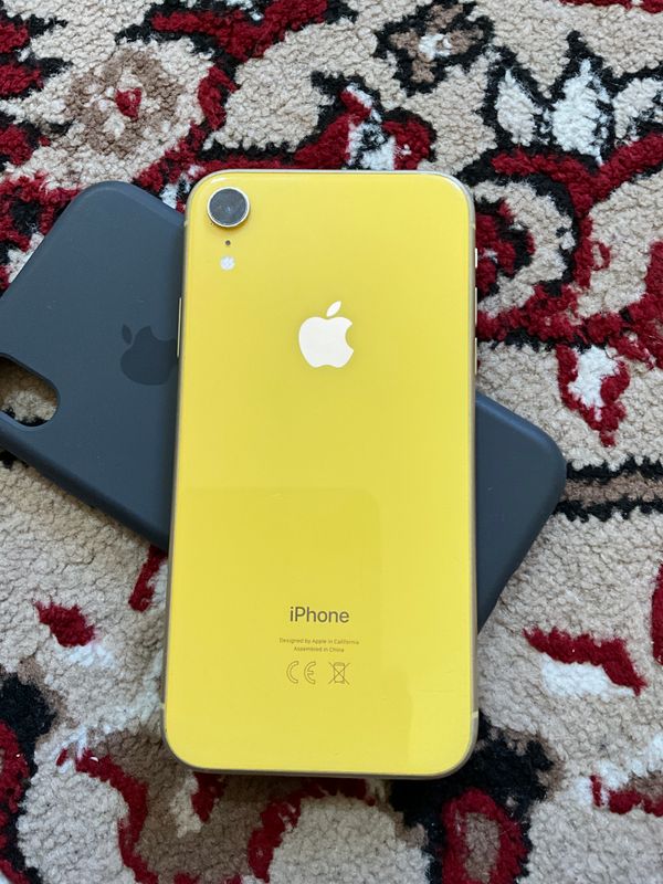 Iphone  Xr sotiladi