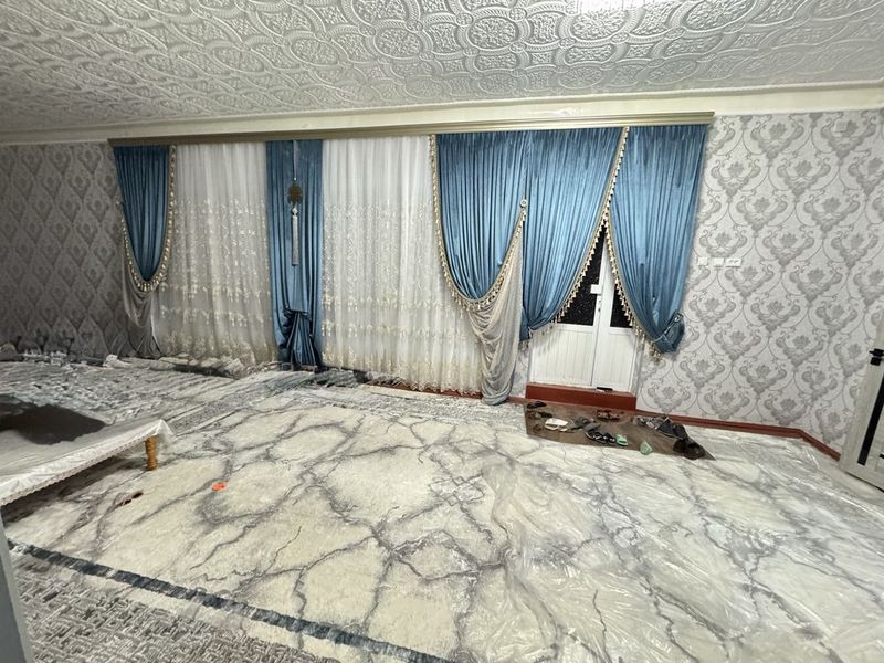 Yangi remontli hovli sotilada Yangi remontli hovli sotilada
