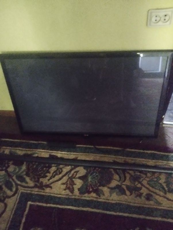 Продам телевизор LG 42/ Продам телевизор LG 42/