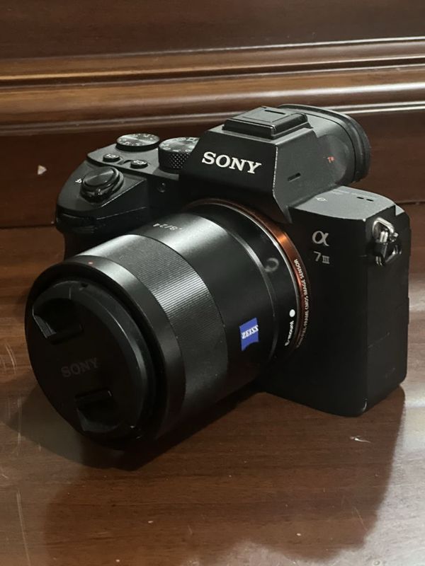 Продам Sony A7 III в отличном состоянии