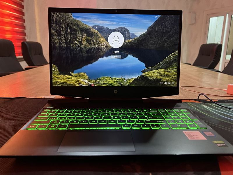 Топовый Игровой ноутбук HP PAVILION Gaming Топовый Игровой ноутбук HP PAVILION Gaming