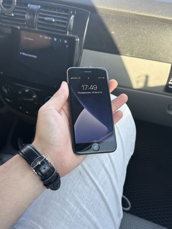 Iphone7 sotiladi holati yaxshi