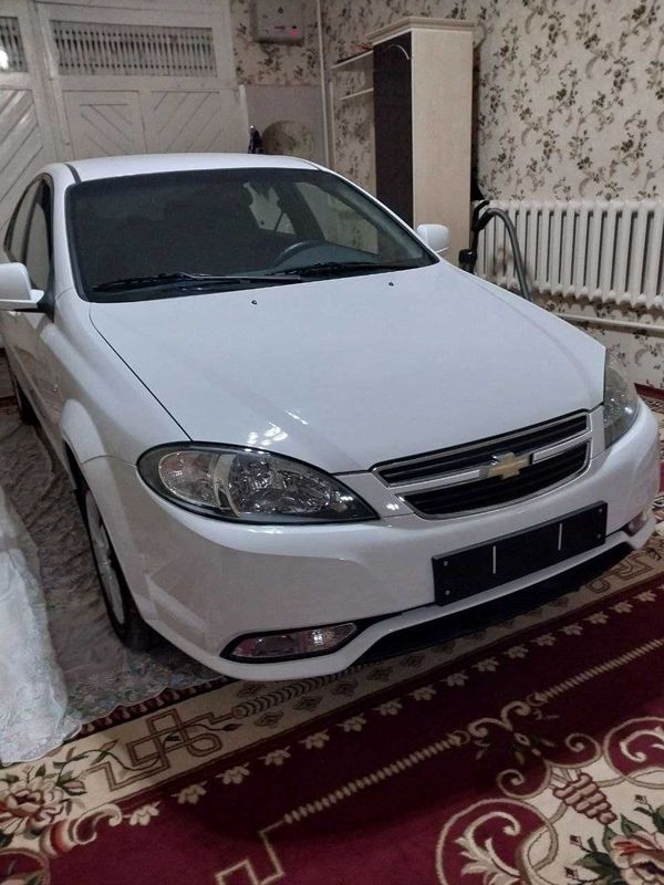 Lacetti Gentra 2023