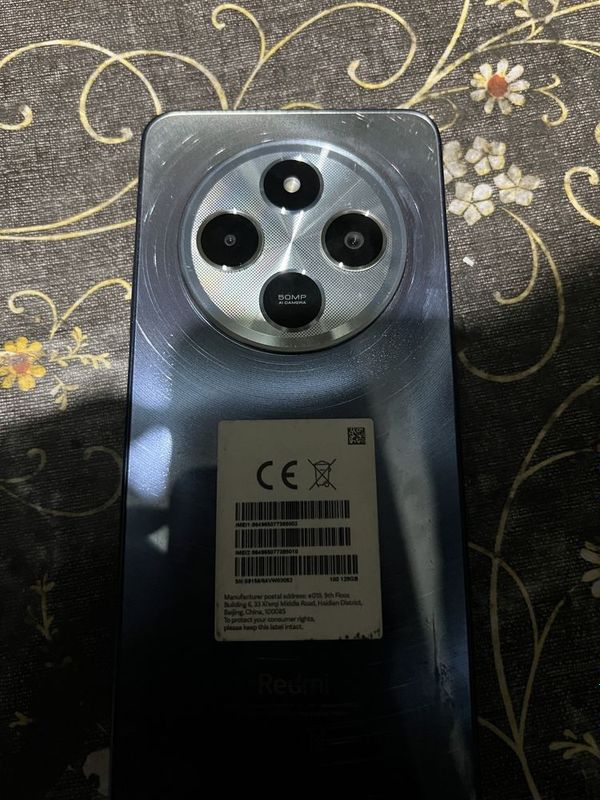 Redmi 14 C.