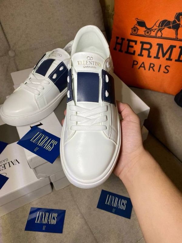 Valentino oyoq kiyim Valentino oyoq kiyim