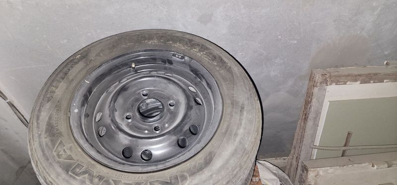 R 13 diska baloni bilan sotiladi R 13 diska baloni bilan sotiladi