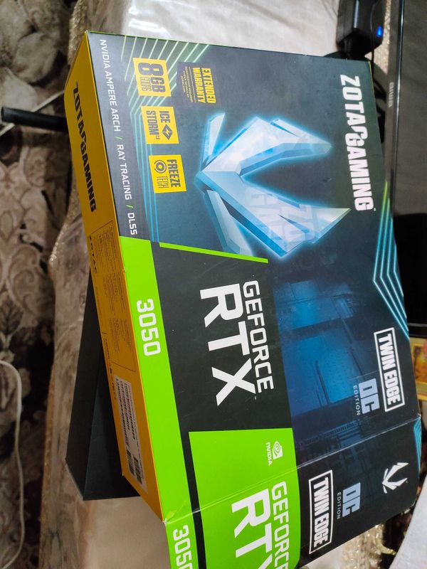 Видеокарта RTX 3050 8 gb