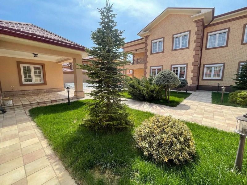 Дом Центр Луначарского 9 соток