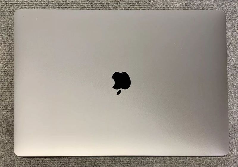 Macbook pro 2017 core-I7 430 цикл