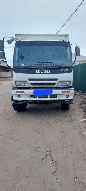 ISUZU 2023 yil .