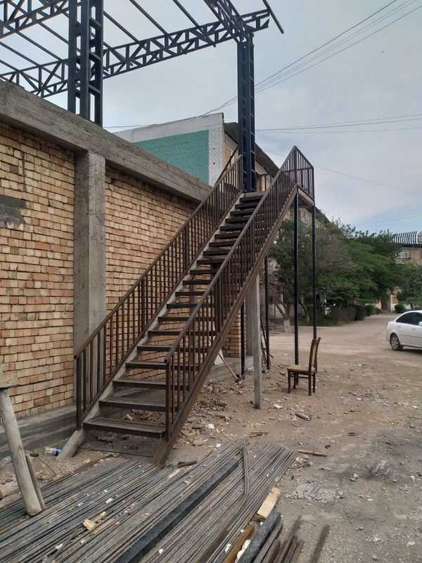 Svarka ish larini qilamiz naves perila har xil turdagi gaz ōtkazish Svarka ish larini qilamiz naves perila har xil turdagi gaz ōtkazish