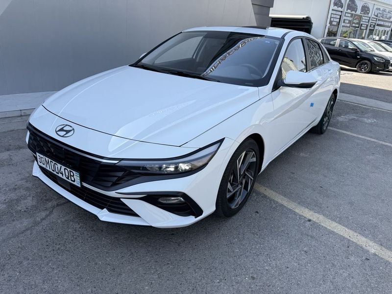 Hyundai Elantra максимальный комплектация Hyundai Elantra максимальный комплектация