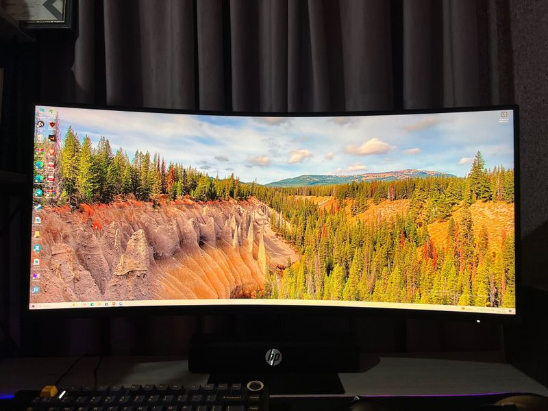 Mi 34, 180hz, 1ms gaming monitor Mi 34, 180hz, 1ms gaming monitor
